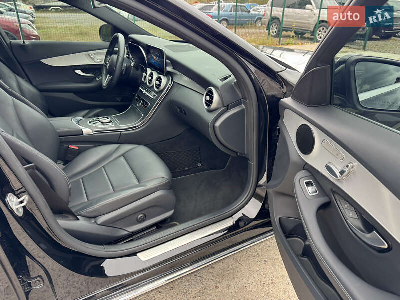 Седан Mercedes-Benz C-Class 2021 в Киеве