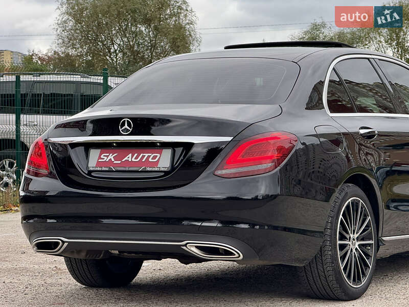 Седан Mercedes-Benz C-Class 2021 в Киеве