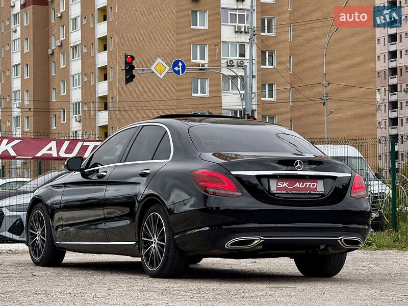 Седан Mercedes-Benz C-Class 2021 в Киеве
