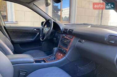 Універсал Mercedes-Benz C-Class 2003 в 