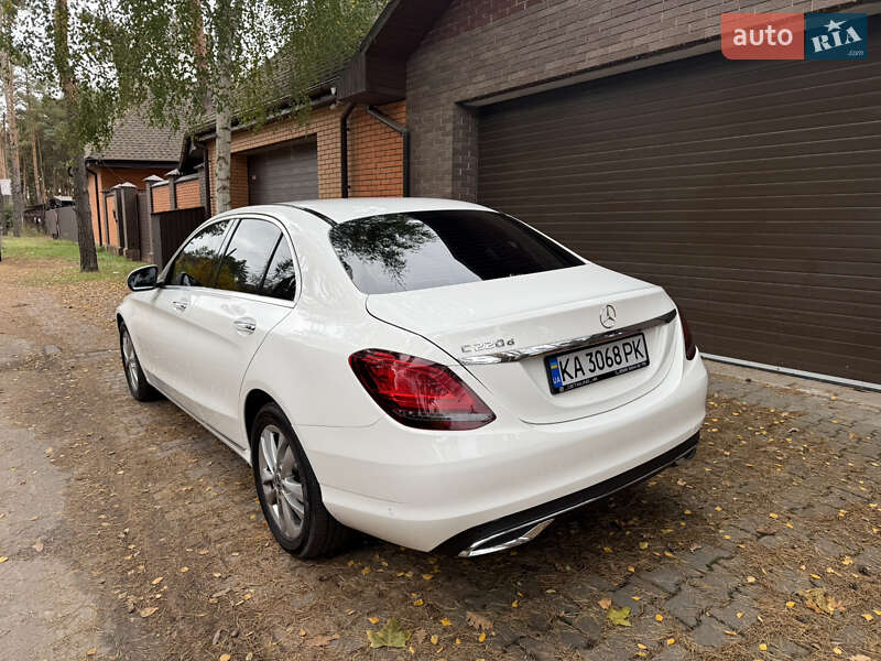 Седан Mercedes-Benz C-Class 2018 в Києві