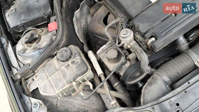 Седан Mercedes-Benz C-Class 2004 в Новій Одесі