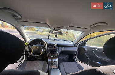 Універсал Mercedes-Benz C-Class 2004 в 