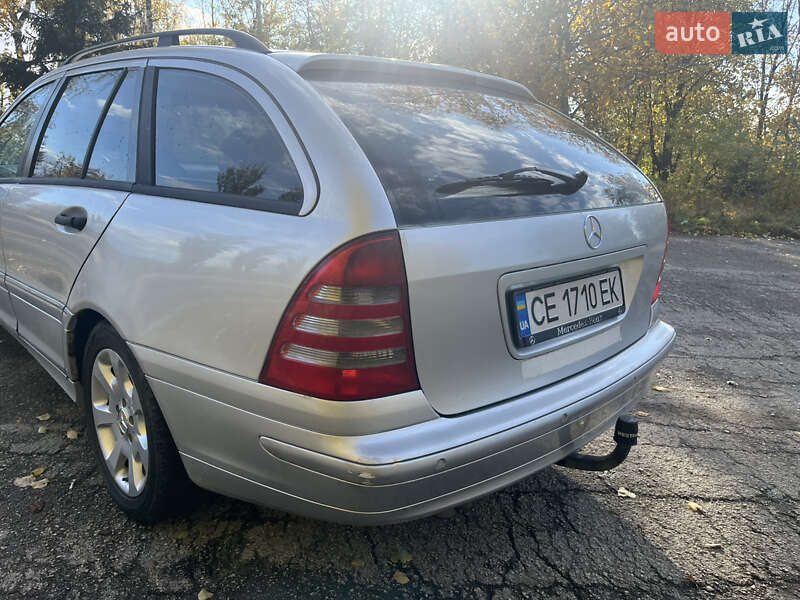Універсал Mercedes-Benz C-Class 2004 в Кельменцях