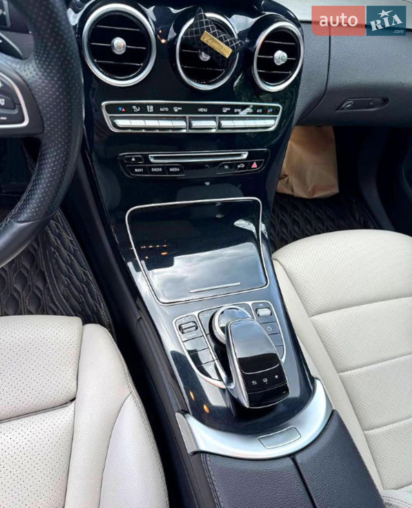 2015 Mercedes-Benz C-klasse - мініатюра 10