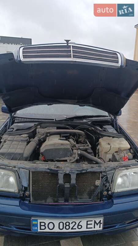 Универсал Mercedes-Benz C-Class 2000 в Бучаче