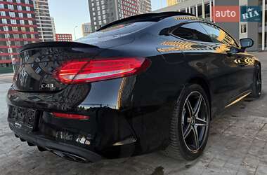 Купе Mercedes-Benz C-Class 2017 в 