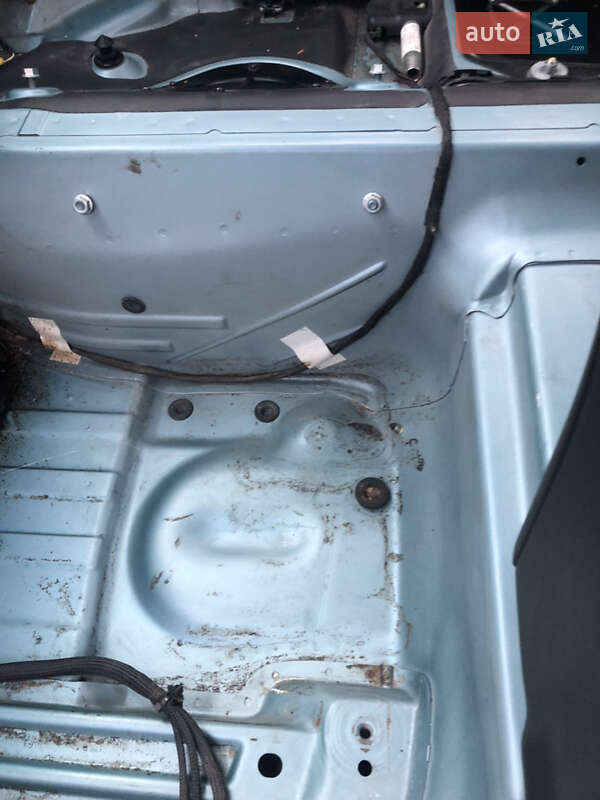 Седан Mercedes-Benz C-Class 2003 в Маневичах