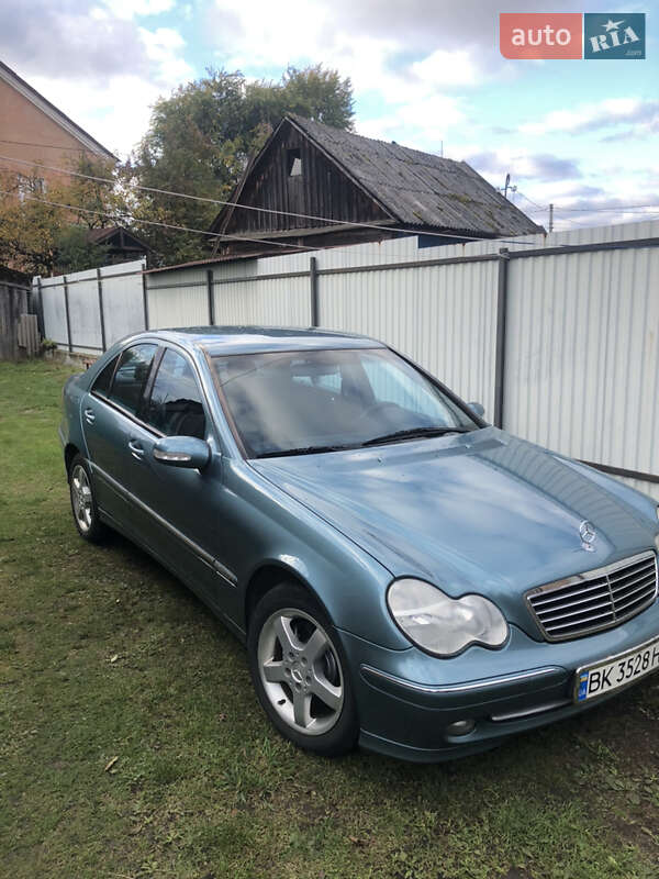 Mercedes-Benz C-Class 2003