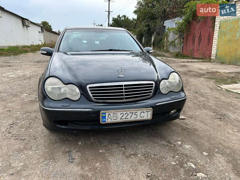 Седан Mercedes-Benz C-Class 2002 в 