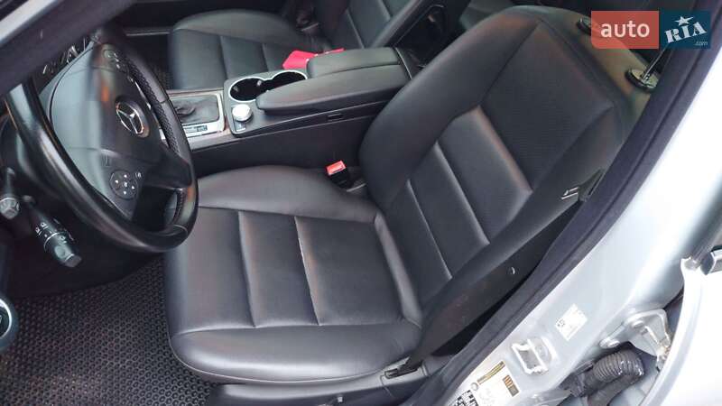 Седан Mercedes-Benz C-Class 2010 в Харькове фото 33 Седан Mercedes-Benz C-Class 2010 в Харькове