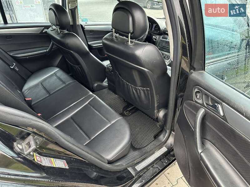 Універсал Mercedes-Benz C-Class 2003 в Києві