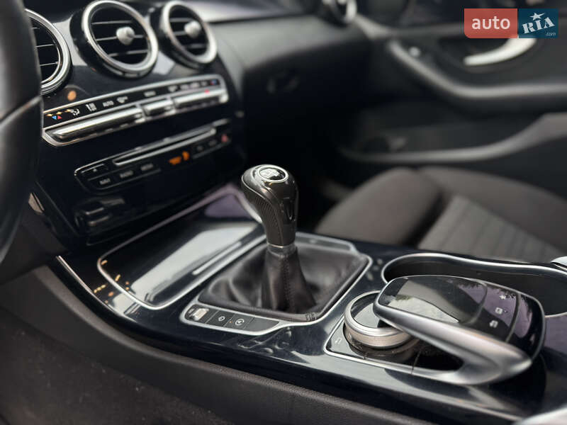 Универсал Mercedes-Benz C-Class 2015 в Киеве