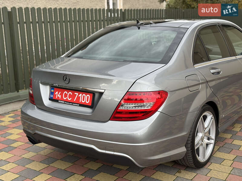 Седан Mercedes-Benz C-Class 2013 в Ивано-Франковске