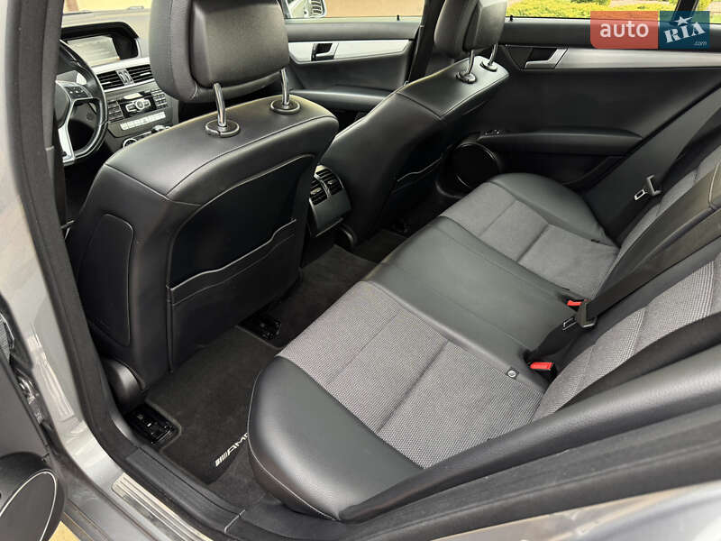 Седан Mercedes-Benz C-Class 2013 в Ивано-Франковске