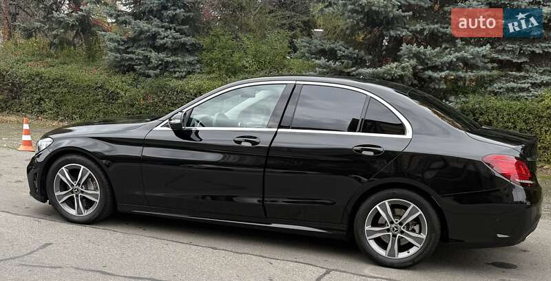 Седан Mercedes-Benz C-Class 2019 в Києві
