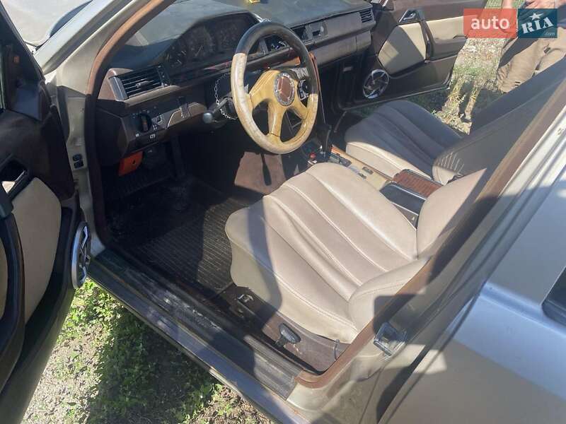 Седан Mercedes-Benz C-Class 1995 в Радомишлі