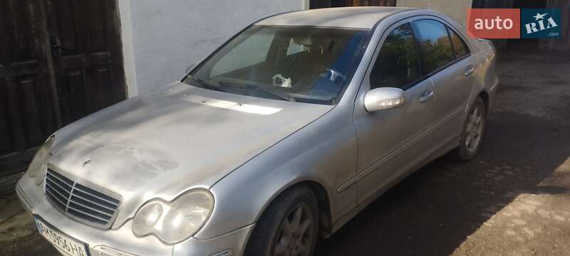 Седан Mercedes-Benz C-Class 2000 в Черновцах