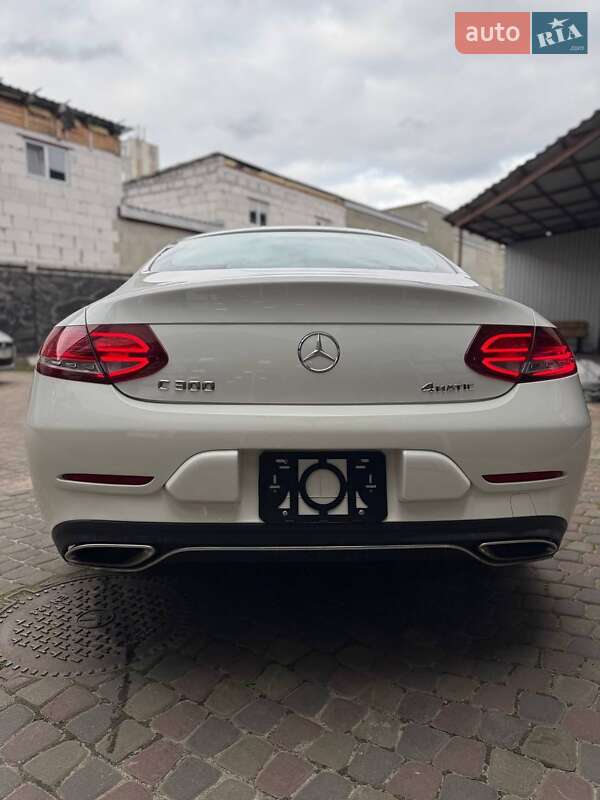 Купе Mercedes-Benz C-Class 2016 в Киеве фото 4 Купе Mercedes-Benz C-Class 2016 в Киеве