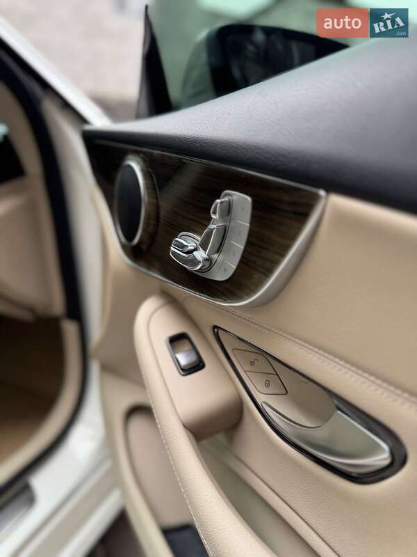 Купе Mercedes-Benz C-Class 2016 в Киеве фото 10 Купе Mercedes-Benz C-Class 2016 в Киеве