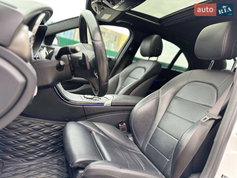 Седан Mercedes-Benz C-Class 2019 в Киеве