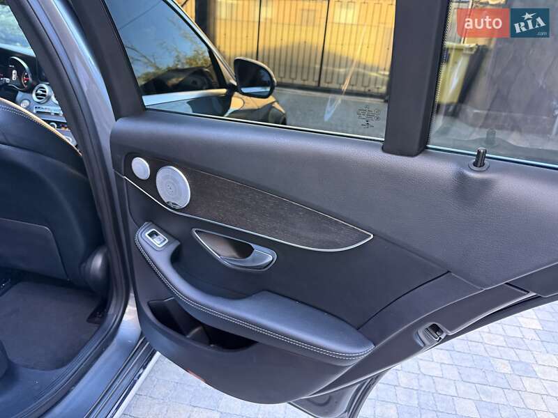 Седан Mercedes-Benz C-Class 2018 в Києві фото 44 Седан Mercedes-Benz C-Class 2018 в Києві