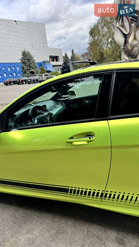 Седан Mercedes-Benz C-Class 2013 в Днепре
