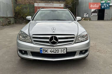 Універсал Mercedes-Benz C-Class 2009 в 