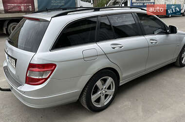 Універсал Mercedes-Benz C-Class 2009 в 