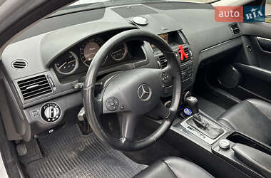 Універсал Mercedes-Benz C-Class 2009 в 