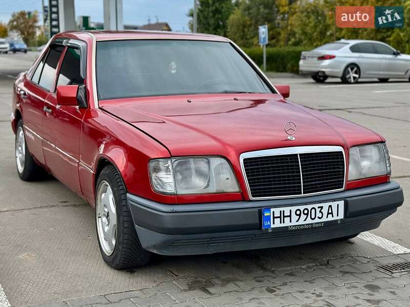 Седан Mercedes-Benz C-Class 1995 в Дачном