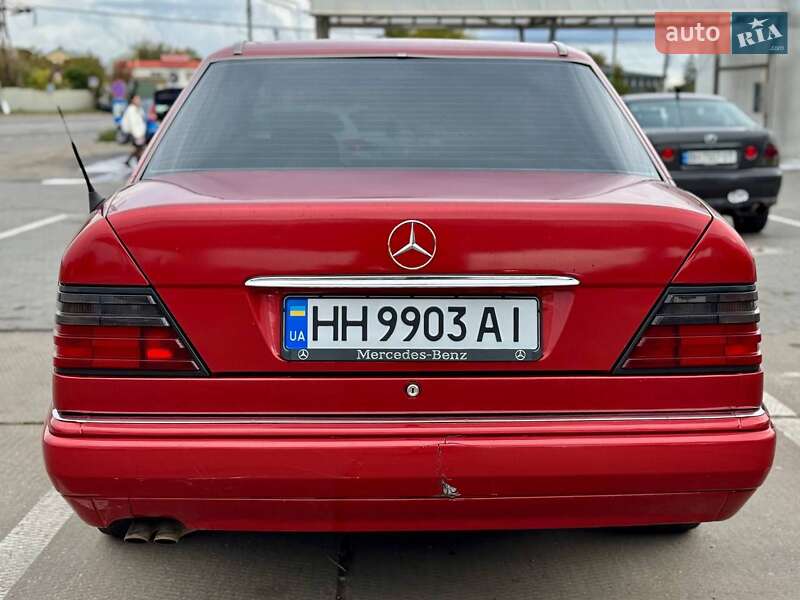Седан Mercedes-Benz C-Class 1995 в Дачном