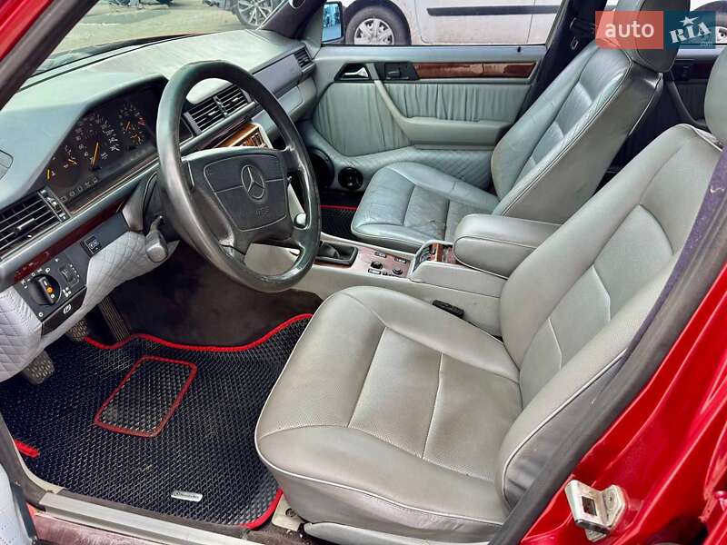 Седан Mercedes-Benz C-Class 1995 в Дачном