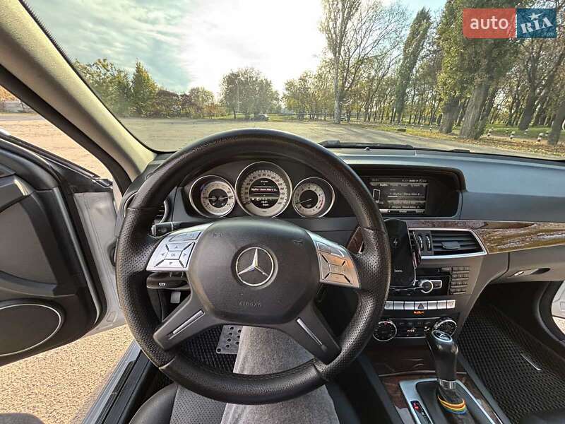 Седан Mercedes-Benz C-Class 2013 в Павлограде