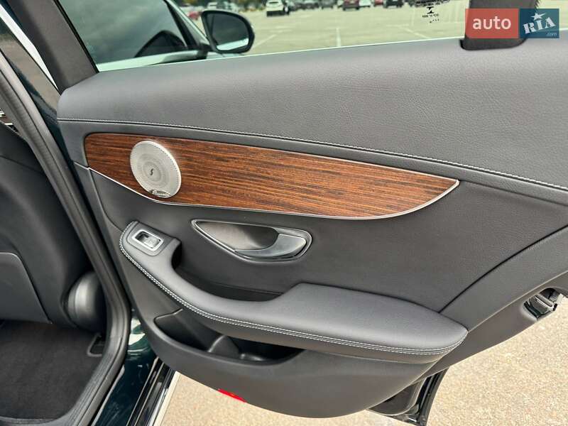Седан Mercedes-Benz C-Class 2019 в Києві фото 33 Седан Mercedes-Benz C-Class 2019 в Києві