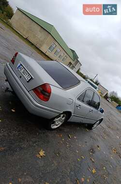 Седан Mercedes-Benz C-Class 1995 в Жмеринке