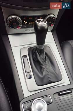 Седан Mercedes-Benz C-Class 2010 в 