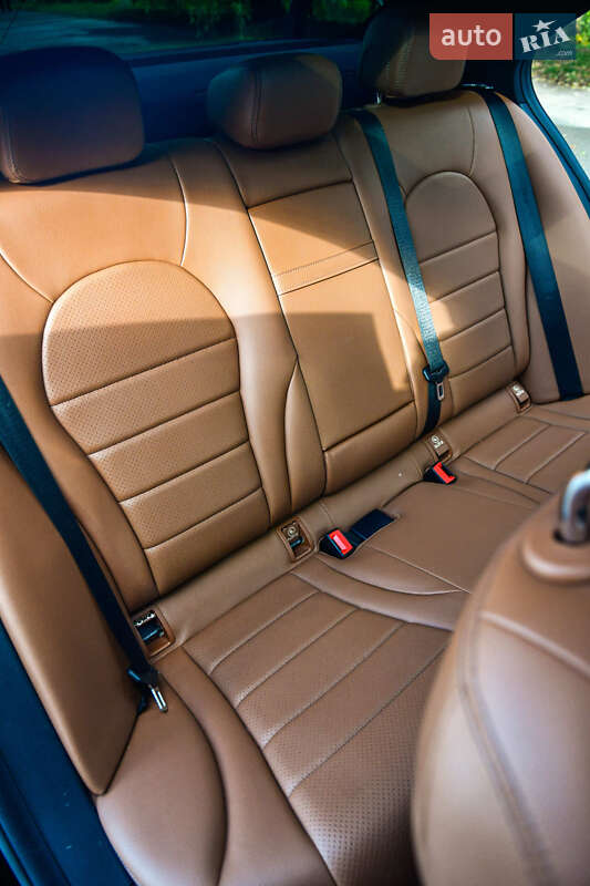 Седан Mercedes-Benz C-Class 2019 в Кривому Розі фото 47 Седан Mercedes-Benz C-Class 2019 в Кривому Розі