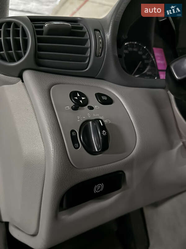 Універсал Mercedes-Benz C-Class 2004 в Ізмаїлі фото 23 Універсал Mercedes-Benz C-Class 2004 в Ізмаїлі