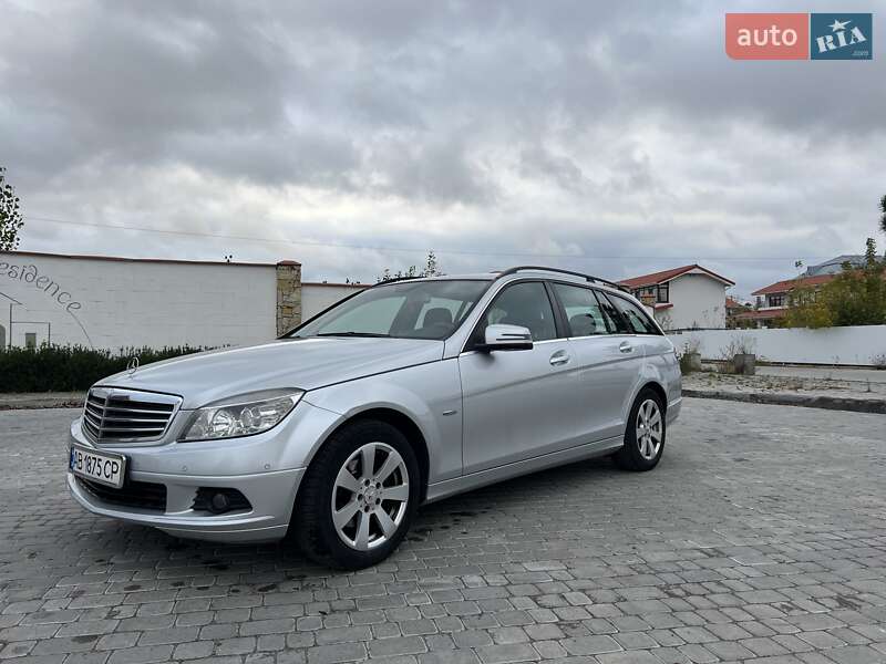 Универсал Mercedes-Benz C-Class 2011 в Виннице