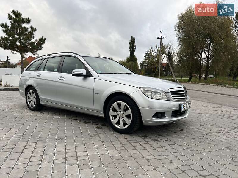 Универсал Mercedes-Benz C-Class 2011 в Виннице