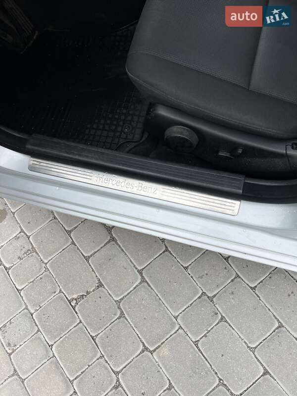 Универсал Mercedes-Benz C-Class 2011 в Виннице