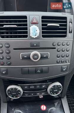 Универсал Mercedes-Benz C-Class 2011 в 