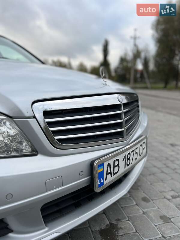 Универсал Mercedes-Benz C-Class 2011 в Виннице