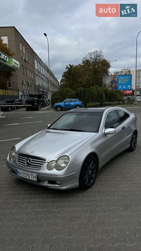 Mercedes-Benz C-Class 2004