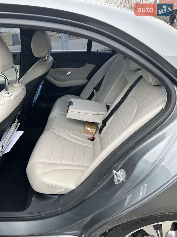 Седан Mercedes-Benz C-Class 2017 в Киеве фото 4 Седан Mercedes-Benz C-Class 2017 в Киеве