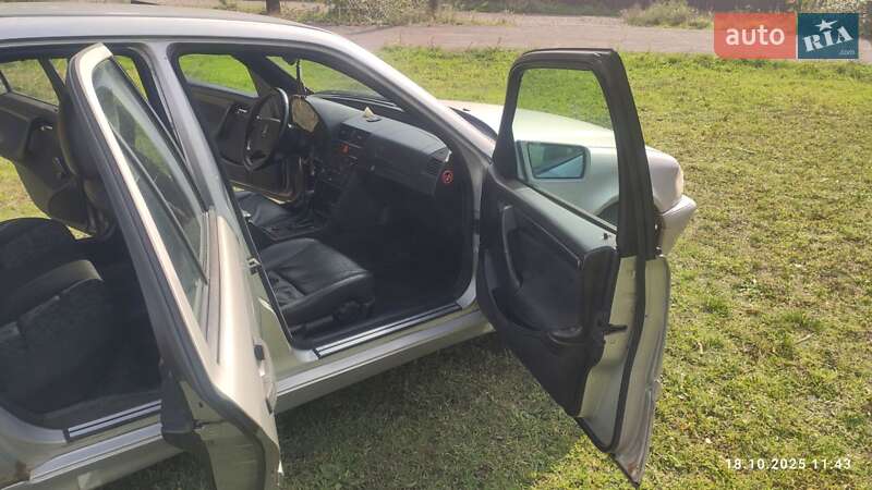 Седан Mercedes-Benz C-Class 1999 в Кривом Роге фото 15 Седан Mercedes-Benz C-Class 1999 в Кривом Роге
