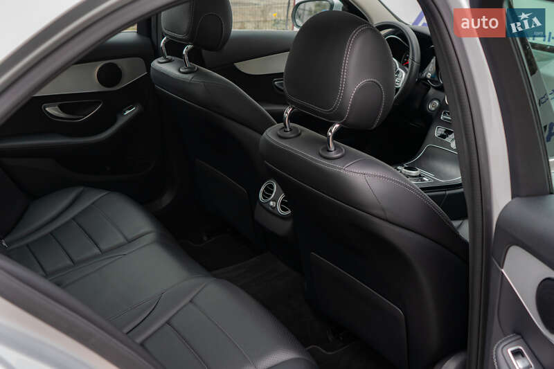 Седан Mercedes-Benz C-Class 2019 в Києві фото 54 Седан Mercedes-Benz C-Class 2019 в Києві