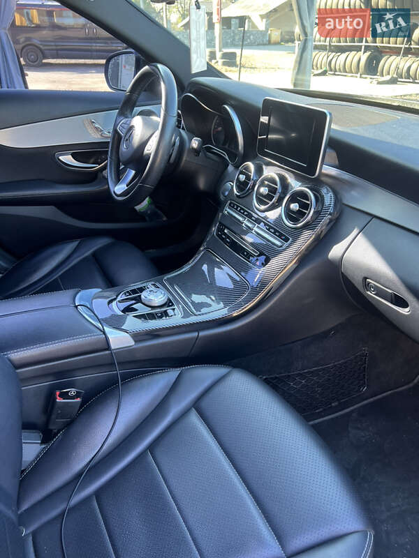 Седан Mercedes-Benz C-Class 2017 в Косове фото 18 Седан Mercedes-Benz C-Class 2017 в Косове