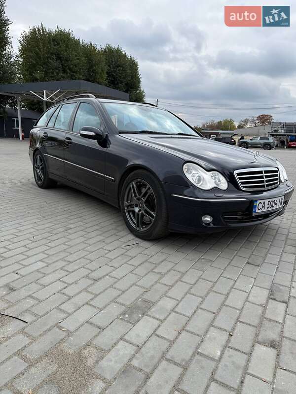 Универсал Mercedes-Benz C-Class 2004 в Черкассах